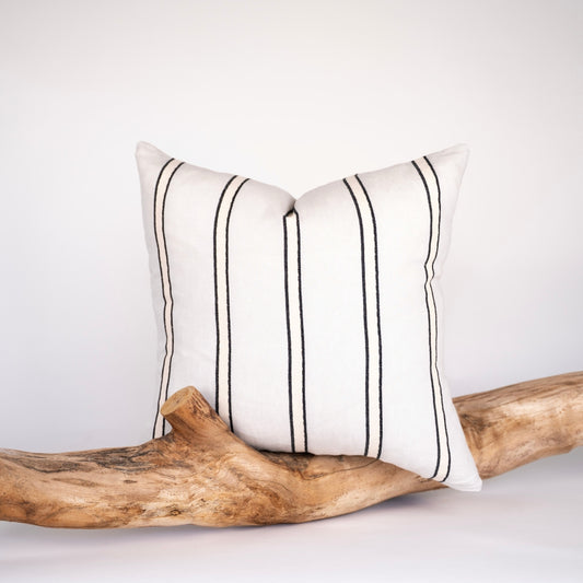 Vinnie Glacier Cushion