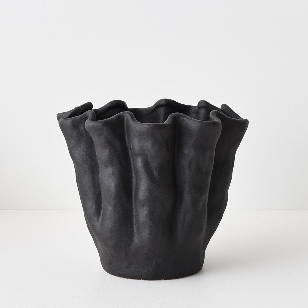 Ena Black Vase 21cm
